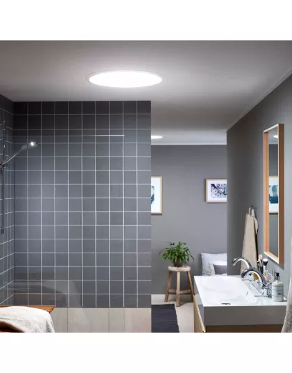 Svetlovod TLR pre šikmú strechu s plochou krytinou