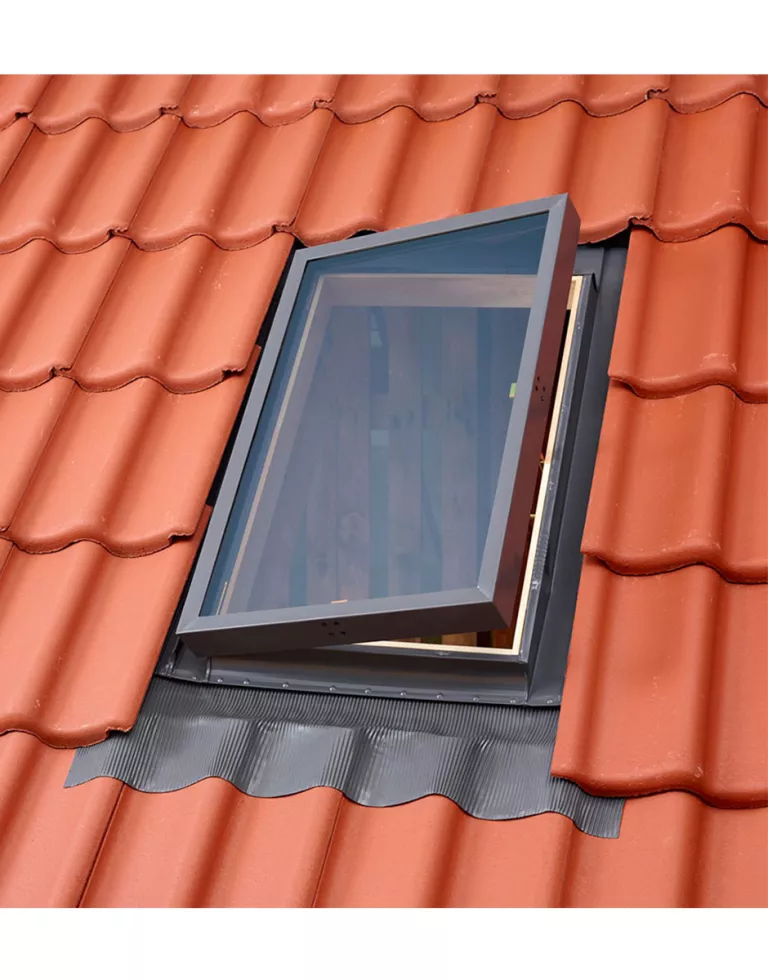 Strešný výlez pre nezateplenú strechu VLT 1000