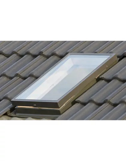 Strešný výlez pre nezateplenú strechu WGI