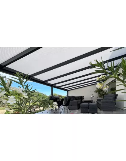 Polykarbonátová platňa LEXAN komorová 2UV